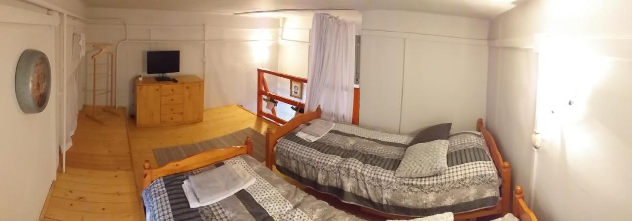 Belvarosi Vintage Apartman A Setaloutcan Miskolc Luaran gambar