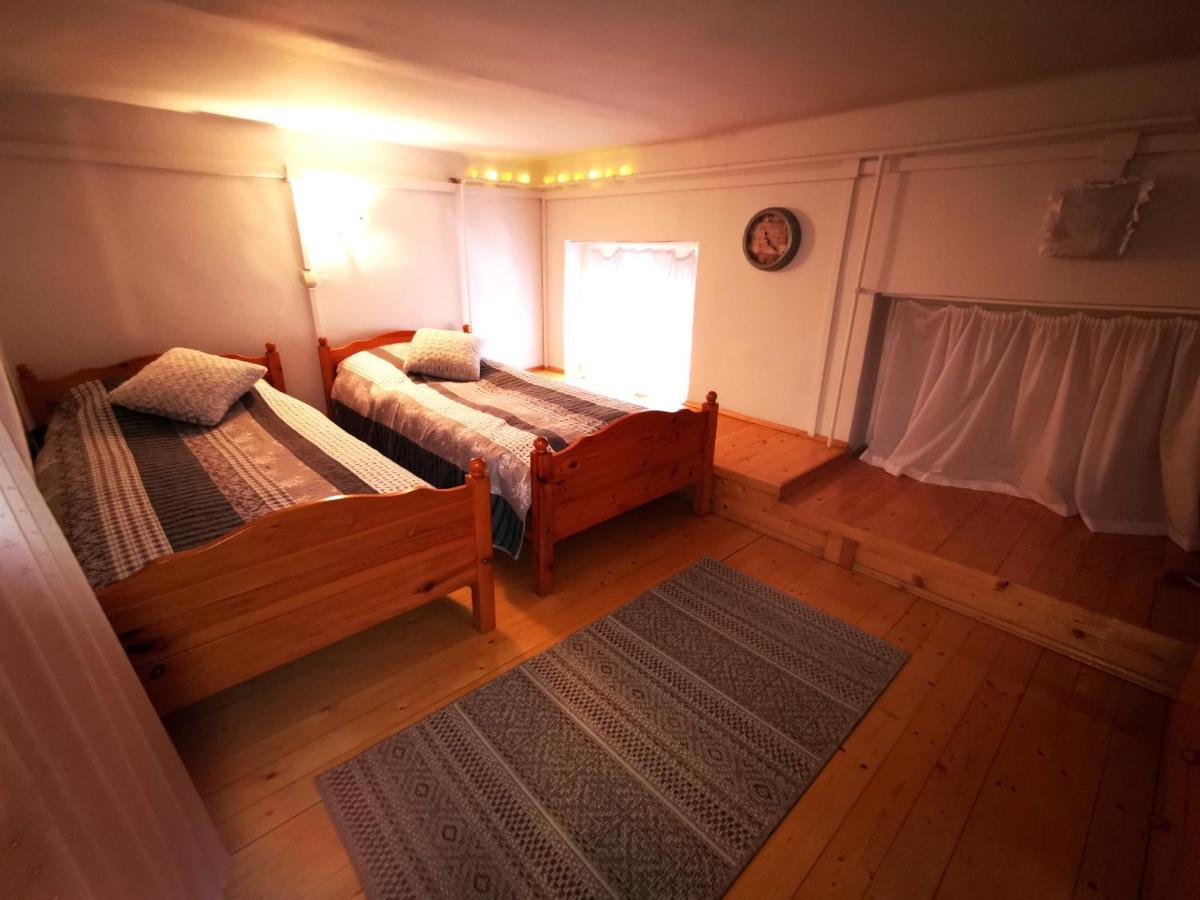 Belvarosi Vintage Apartman A Setaloutcan Miskolc Luaran gambar