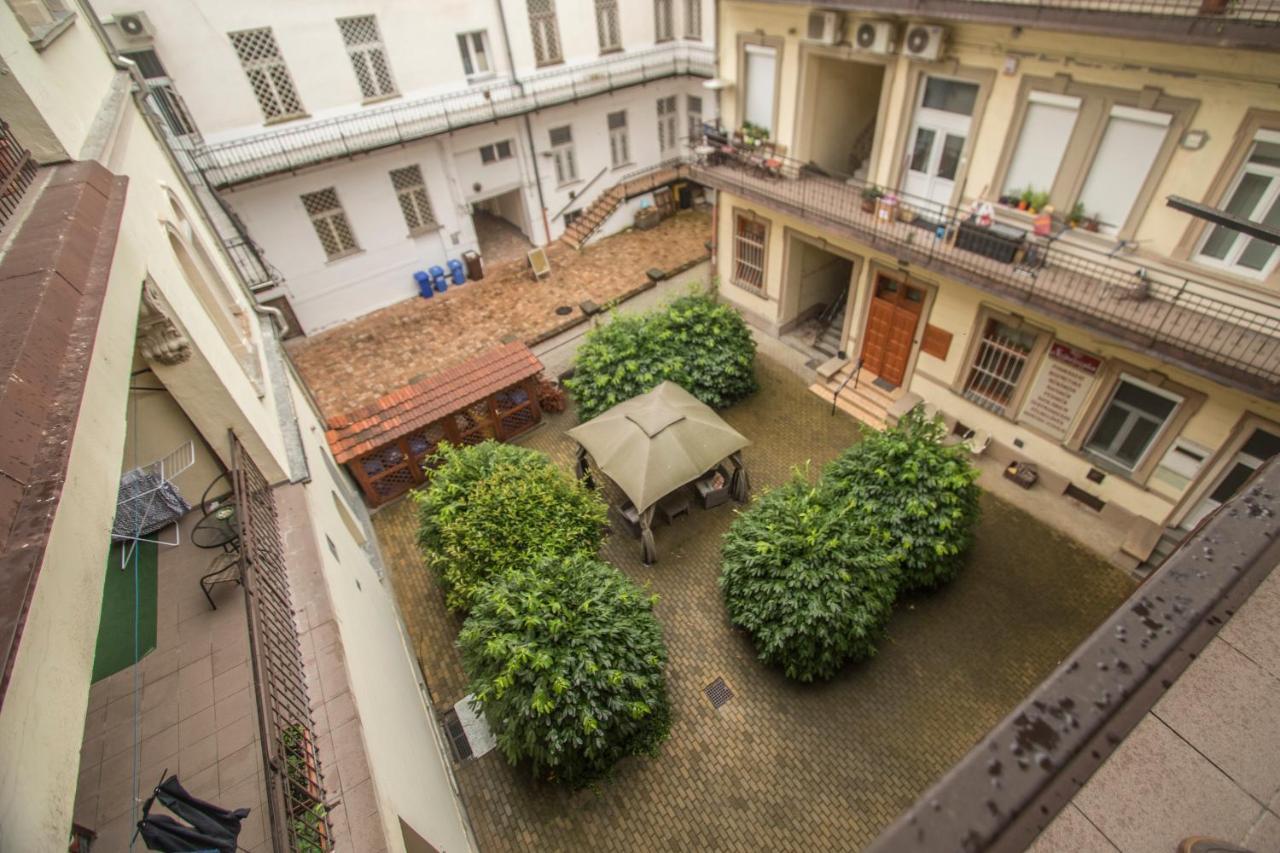 Belvarosi Vintage Apartman A Setaloutcan Miskolc Luaran gambar